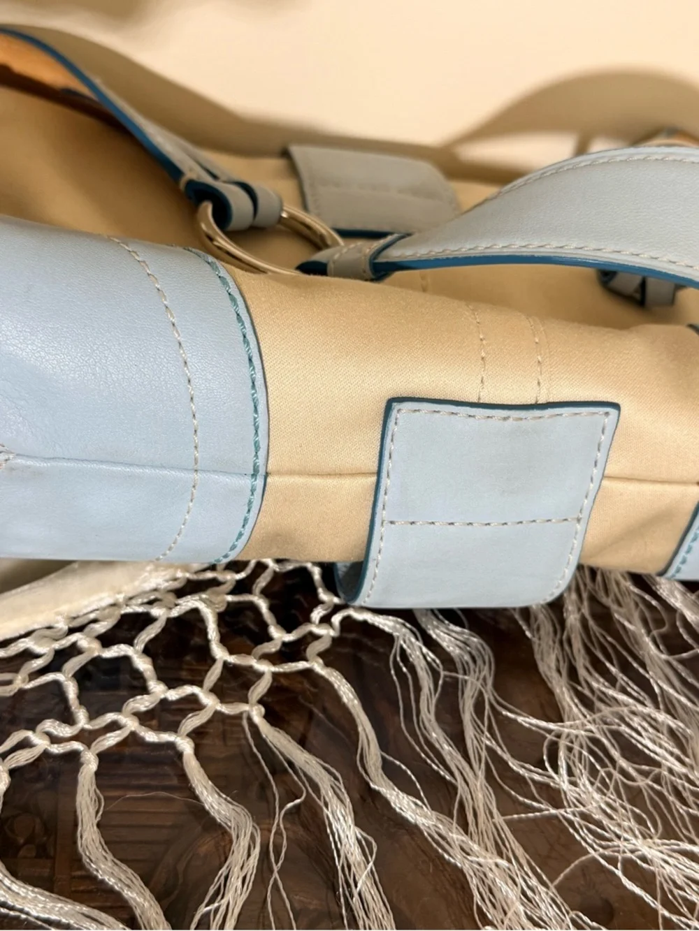 Vintage Coach Soho Hampton Flap Shoulder Bag Blue Cream Buckle Y2K - Picture 7 of 10